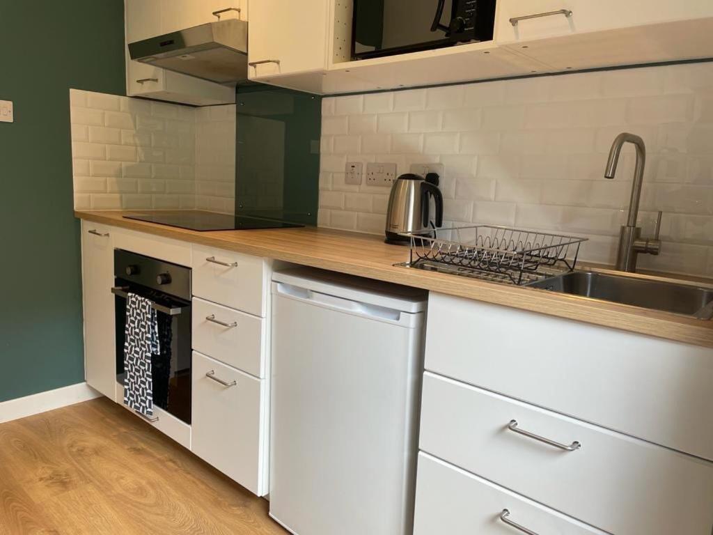 The Annexe At 24 Apartment